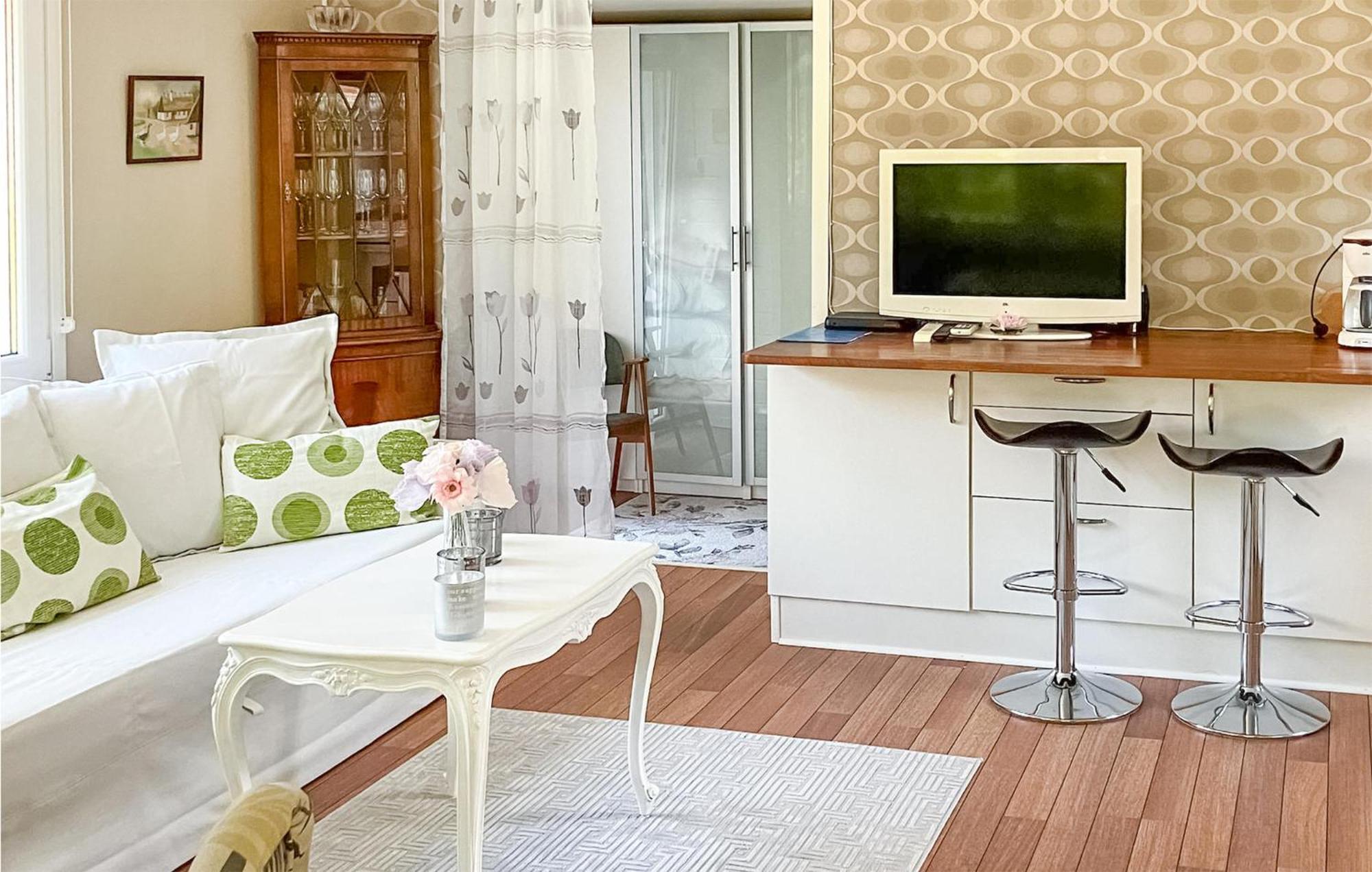 1 Bedroom Amazing Home In Hoellviken Dış mekan fotoğraf